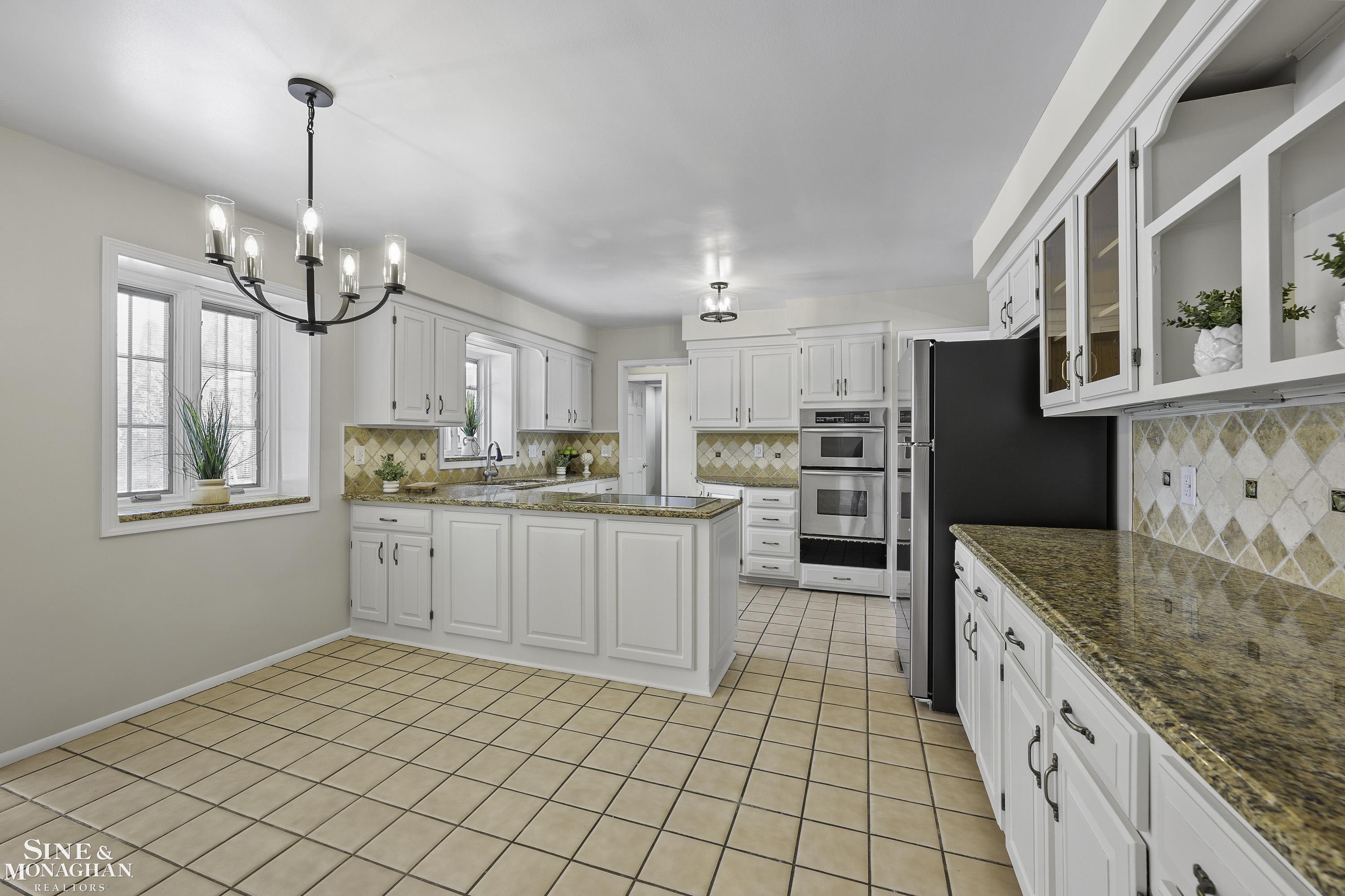 66 Fairford Road Grosse Pointe Shores, MI 48236 - Photo 16 of 60