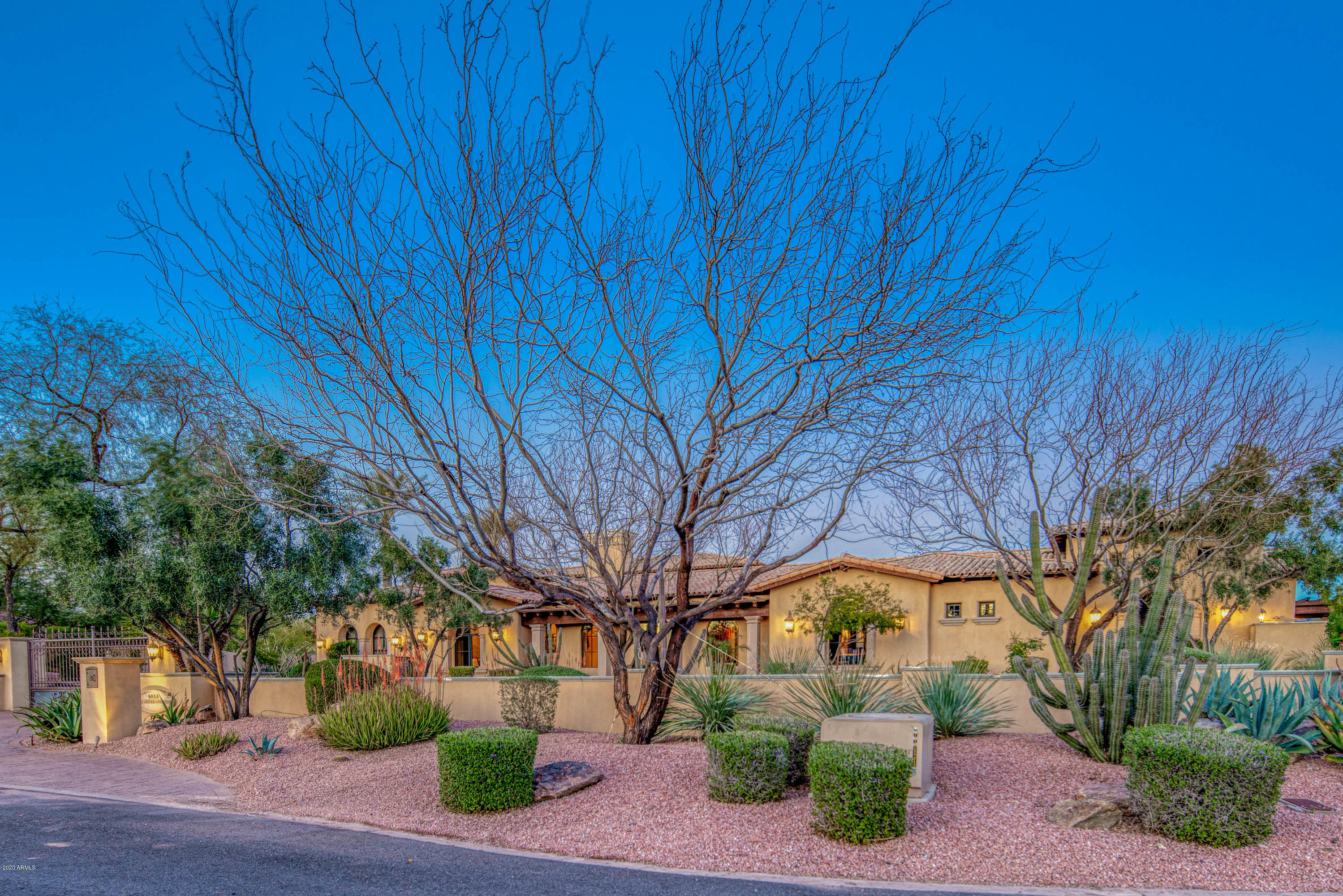 4628 East Pebble Ridge Road Paradise Valley, AZ 85253 - Photo 12 of 75 aeprr-34