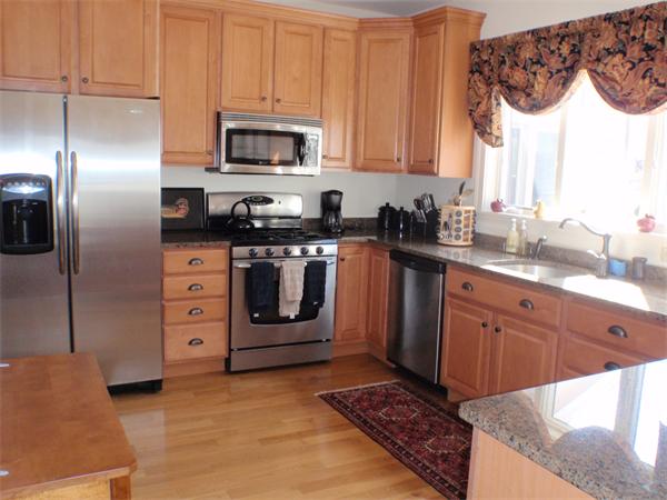 649 Country Way, Unit 2 Scituate, MA 02066 - Photo 4 of 15 Gallery Image 4