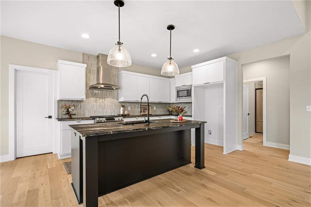 8973 Shady Bend Road Lenexa, KS 66227 - Photo 14 of 49 Gallery Image 14