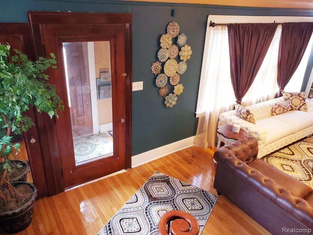 7420 Miller Road Dearborn, MI 48126 - Photo 14 of 49