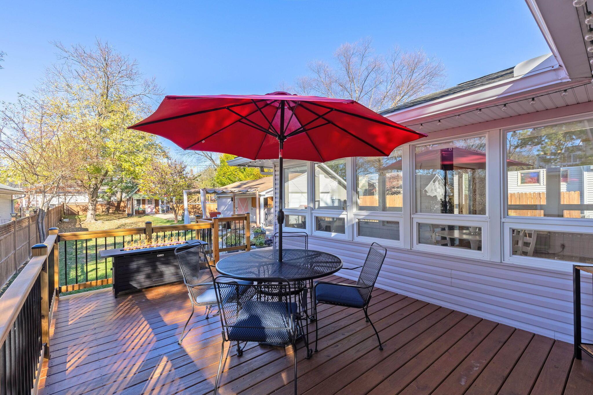 122 Brevoort Road Columbus, OH 43214 - Photo 33 of 61 33-Deck