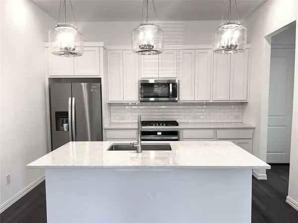 $2,695 | 1070 Old Rosebud Drive, Allen, TX 75013