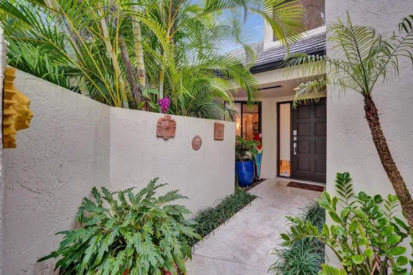 $662,000 | 372 Northwest 97th Avenue, Unit 372, Plantation, FL 33324