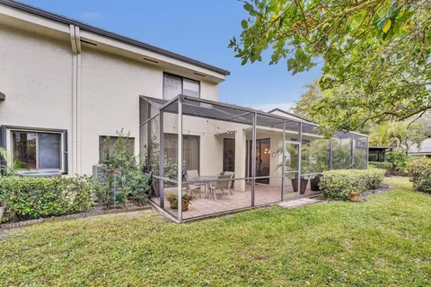 $625,000 | 372 Northwest 97th Avenue, Unit 372, Plantation, FL 33324