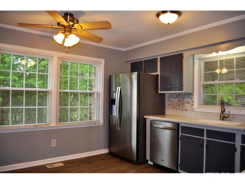 401 Ivey Road Graham, NC 27253 - Photo 4 of 24 Gallery Image 4
