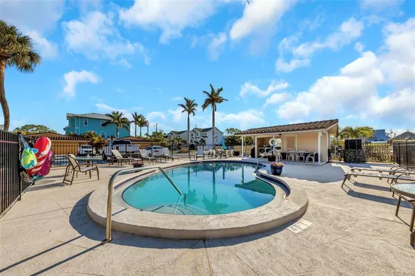 $300,000 | 2600 North Paula Drive, Unit 12D, Dunedin, FL 34698