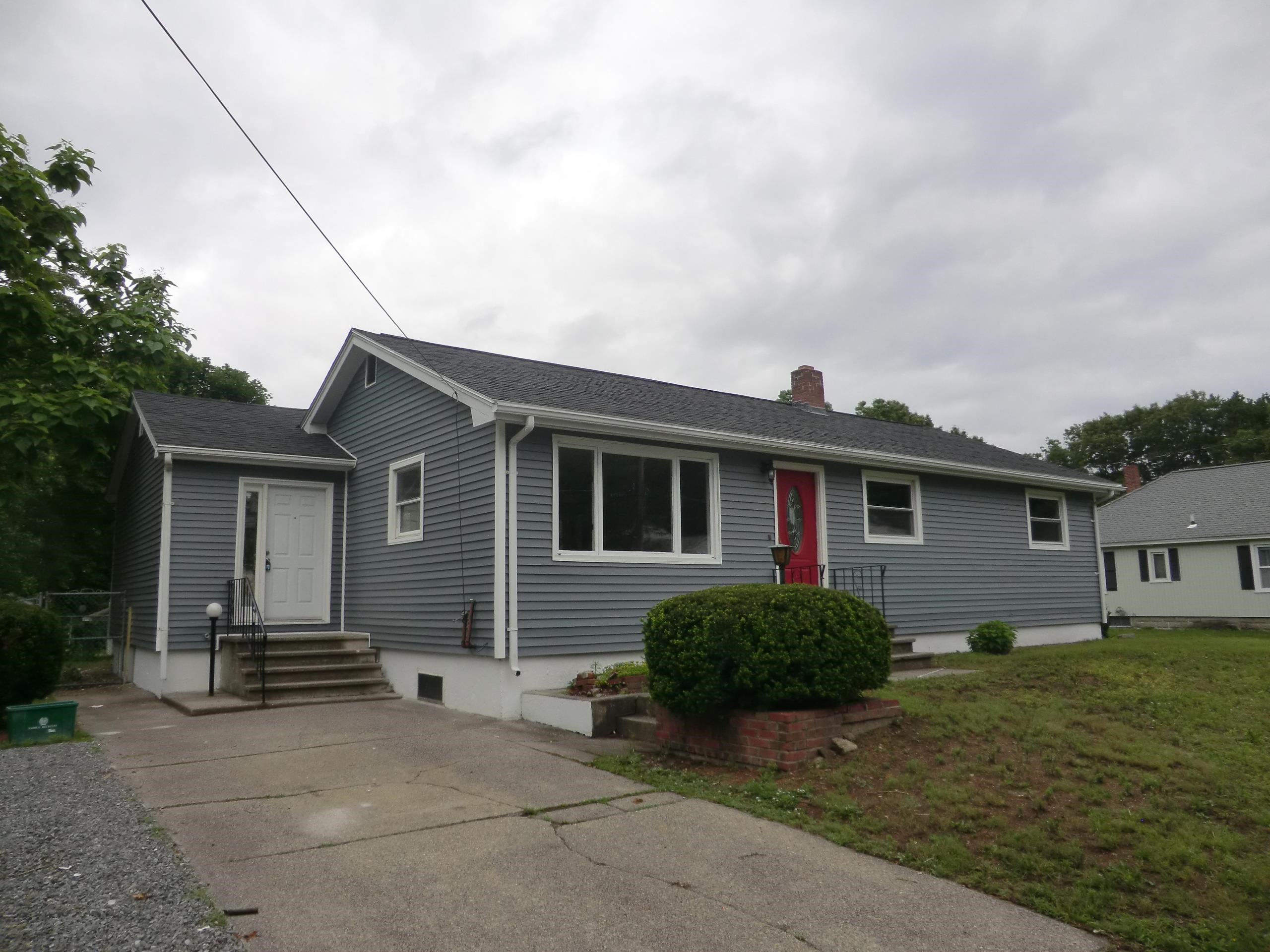 5 Rice Street Nashua, NH 03060 - Photo 2 of 29