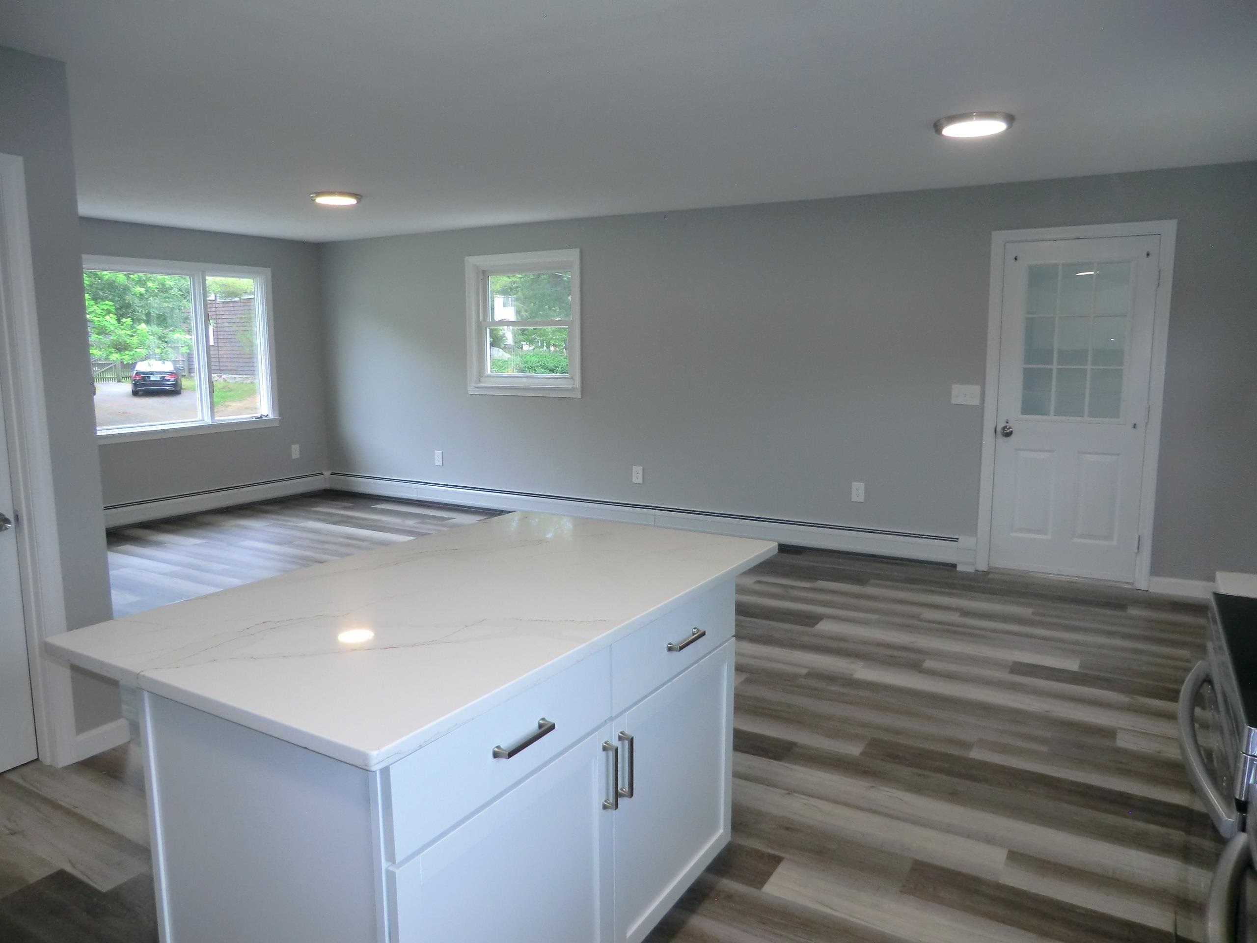 5 Rice Street Nashua, NH 03060 - Photo 10 of 29