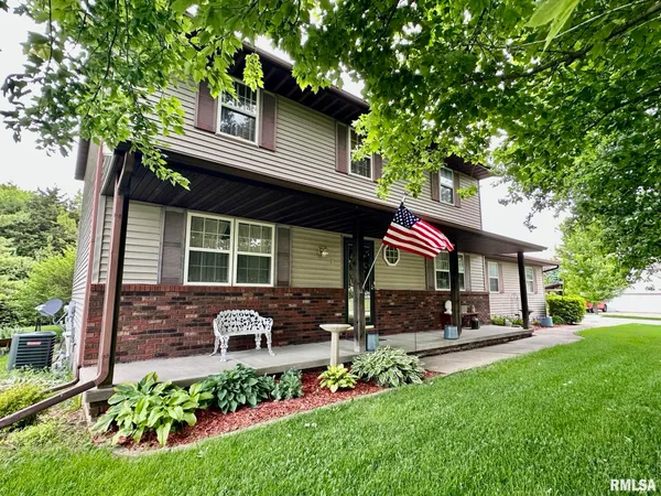 $379,900 | 7 Cranford Drive, Washington, IL 61571