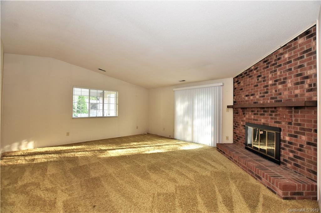 12009 Mapleton Road Charlotte, NC 28273 - Photo 7 of 30