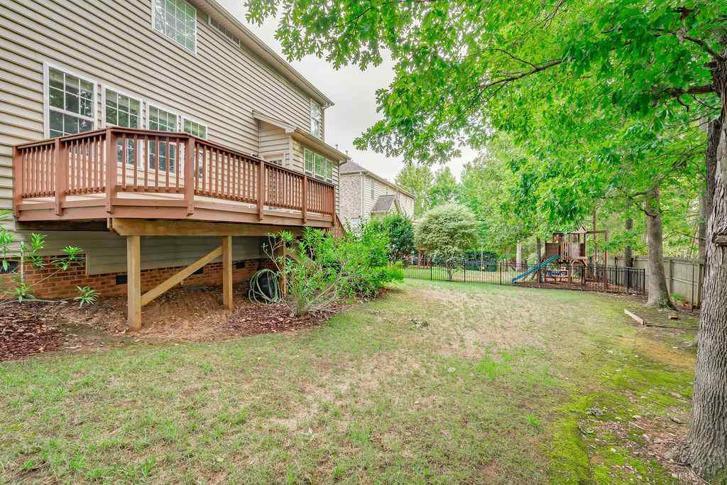 8917 Riverview Park Drive Raleigh, NC 27613 - Photo 26 of 29 Exterior Back