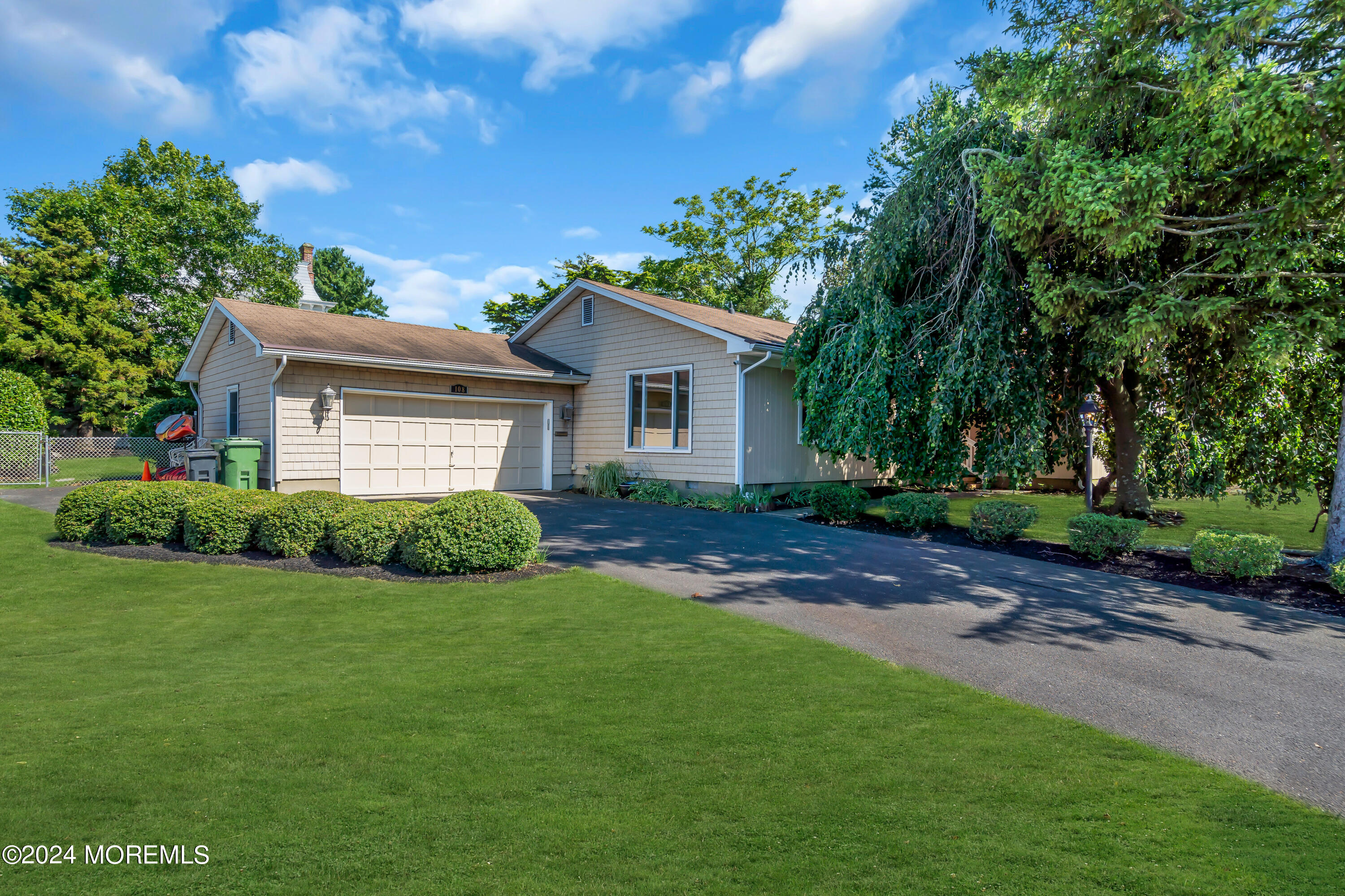 108 Motor Road Pine Beach, NJ 08741 - Photo 3 of 84 004_dsc02459-1_10