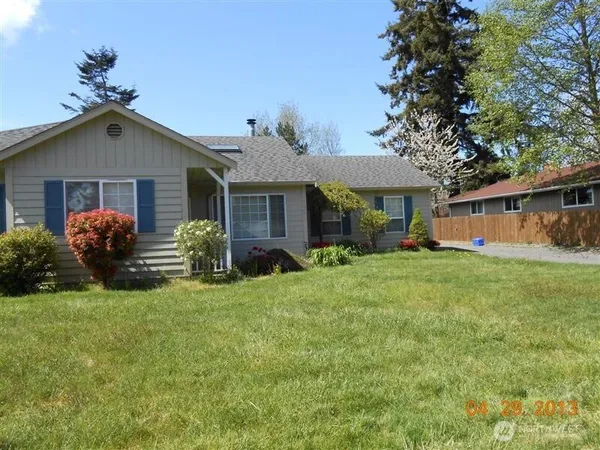 $2,900 | 6222 Cady Road, Everett, WA 98203