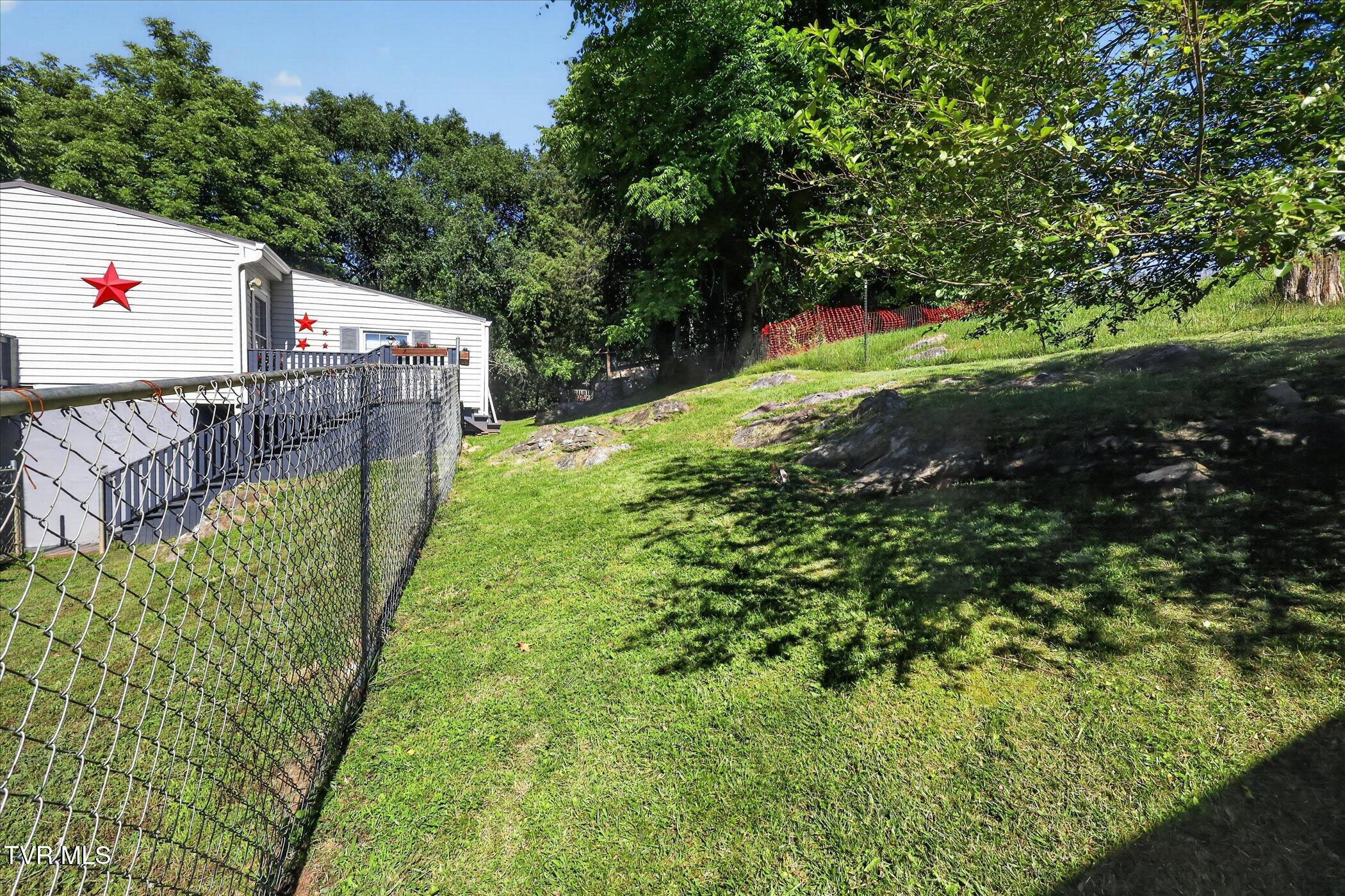 401 Minga Store Road Kingsport, TN 37663 - Photo 22 of 23 33-401-Minga-Store-Rd-Kingsport-WindowSt