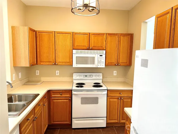 $2,150 | 19425 Booth Bay Court, Cornelius, NC 28031