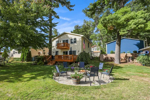 $460,000 | 6271 10th Street, Twin Lake, MI 49457