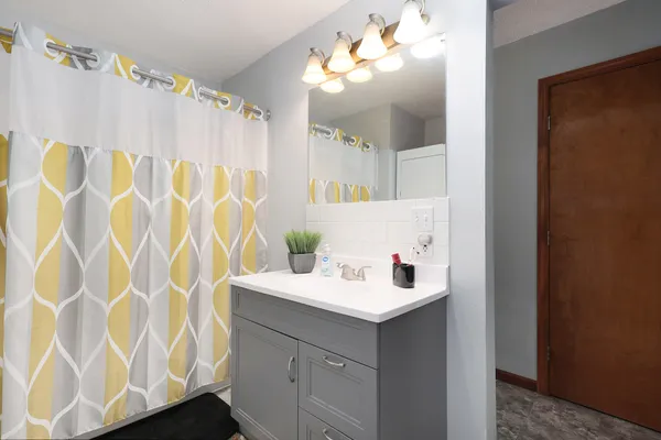 $460,000 | 6271 10th Street, Twin Lake, MI 49457