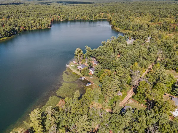 $460,000 | 6271 10th Street, Twin Lake, MI 49457