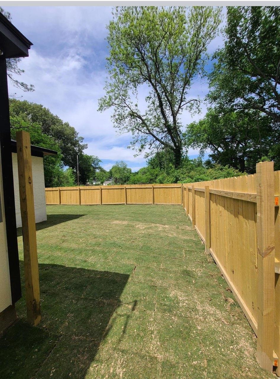 1434 Eloise Road Memphis, TN 38106 - Photo 3 of 19 a view of a backyard