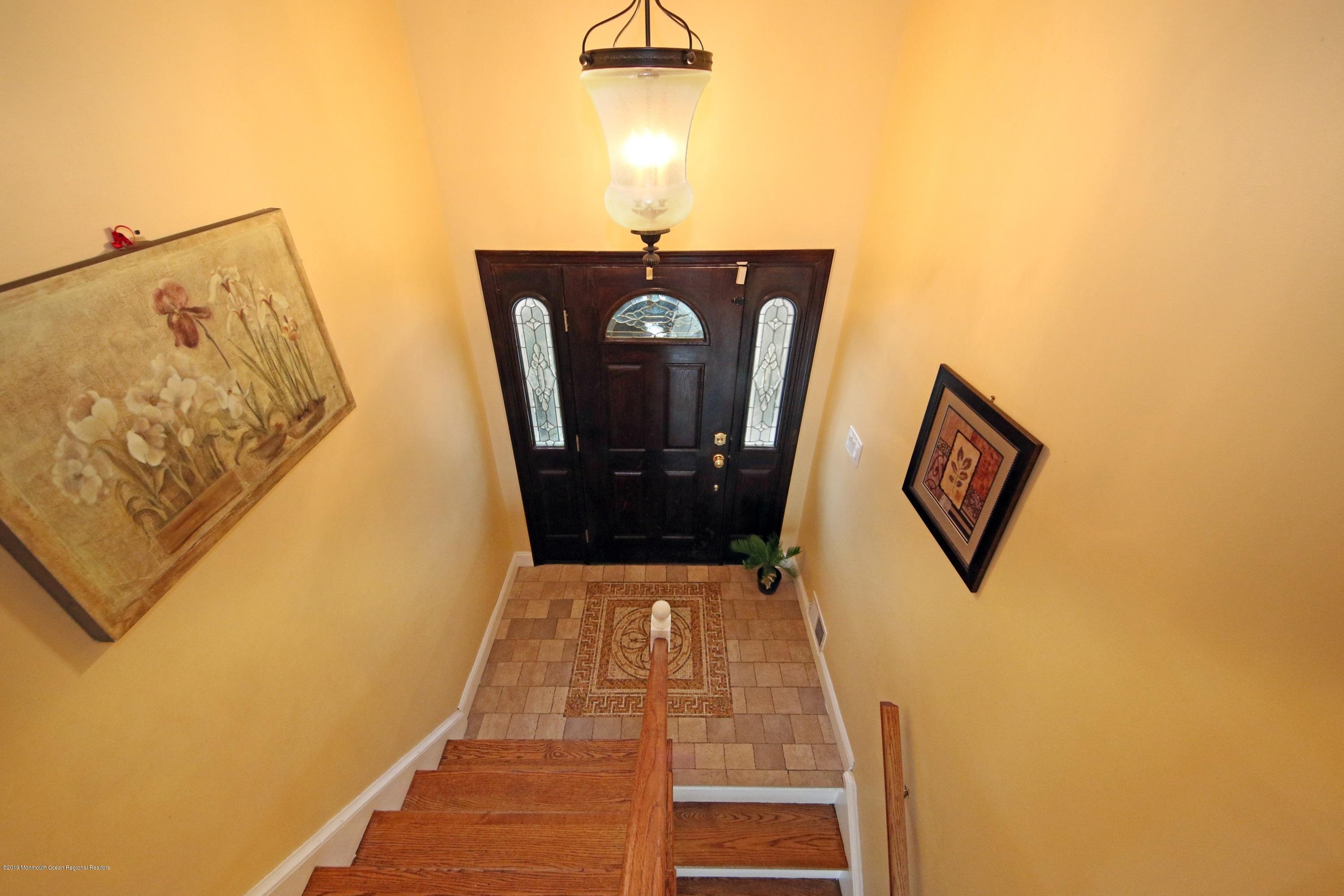 26 Tralee Road Hazlet, NJ 07730 - Photo 2 of 22 IMG_6037a