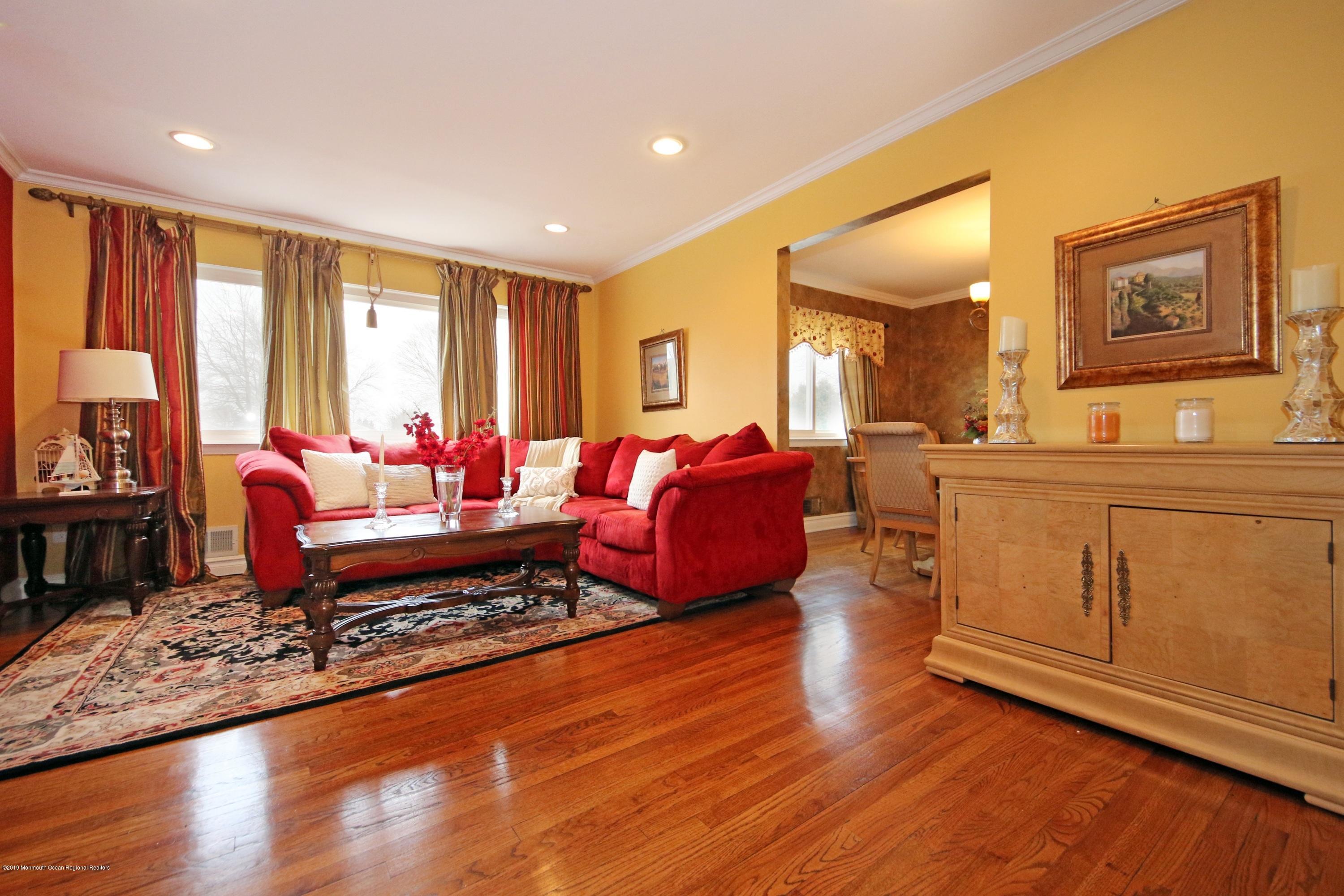26 Tralee Road Hazlet, NJ 07730 - Photo 3 of 22 IMG_6041a