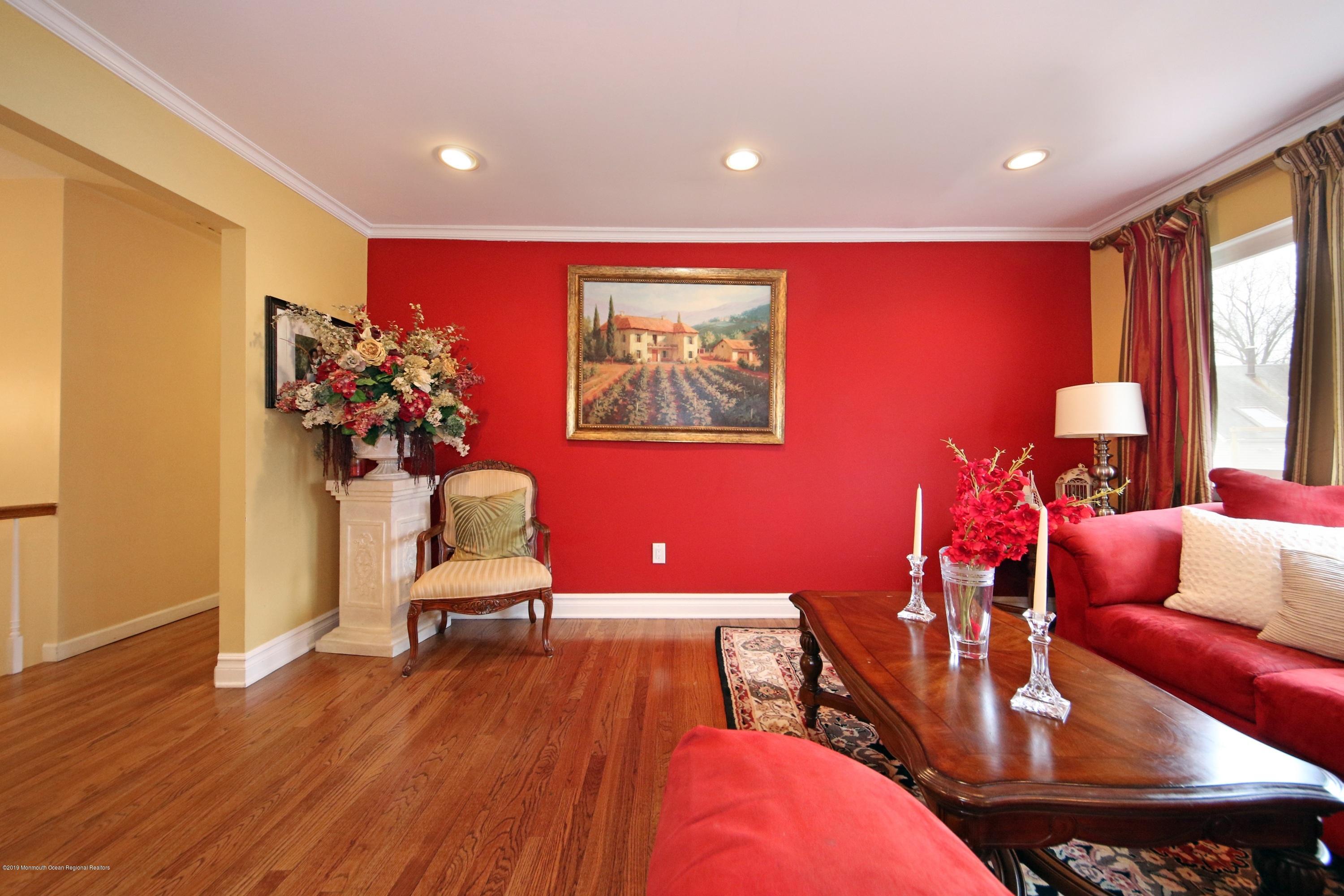 26 Tralee Road Hazlet, NJ 07730 - Photo 4 of 22 IMG_6043a