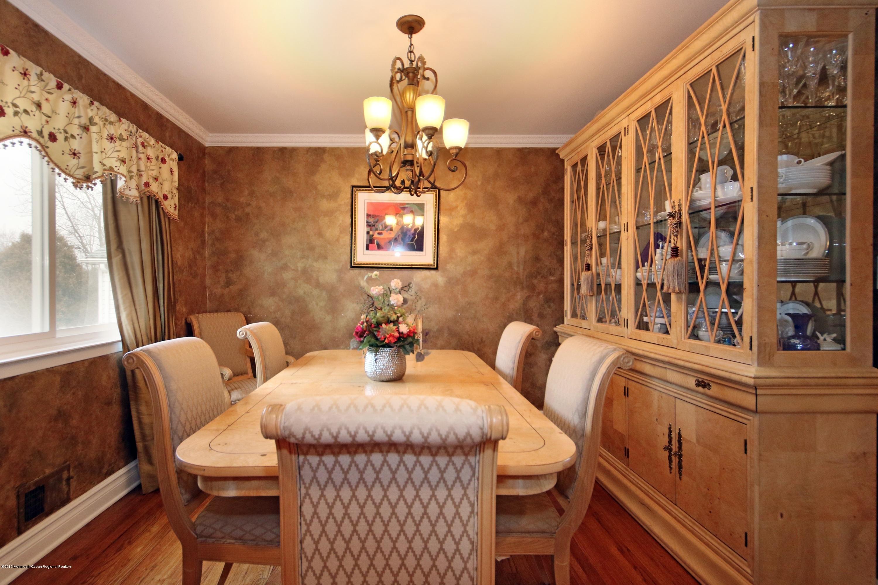 26 Tralee Road Hazlet, NJ 07730 - Photo 5 of 22 IMG_6047a