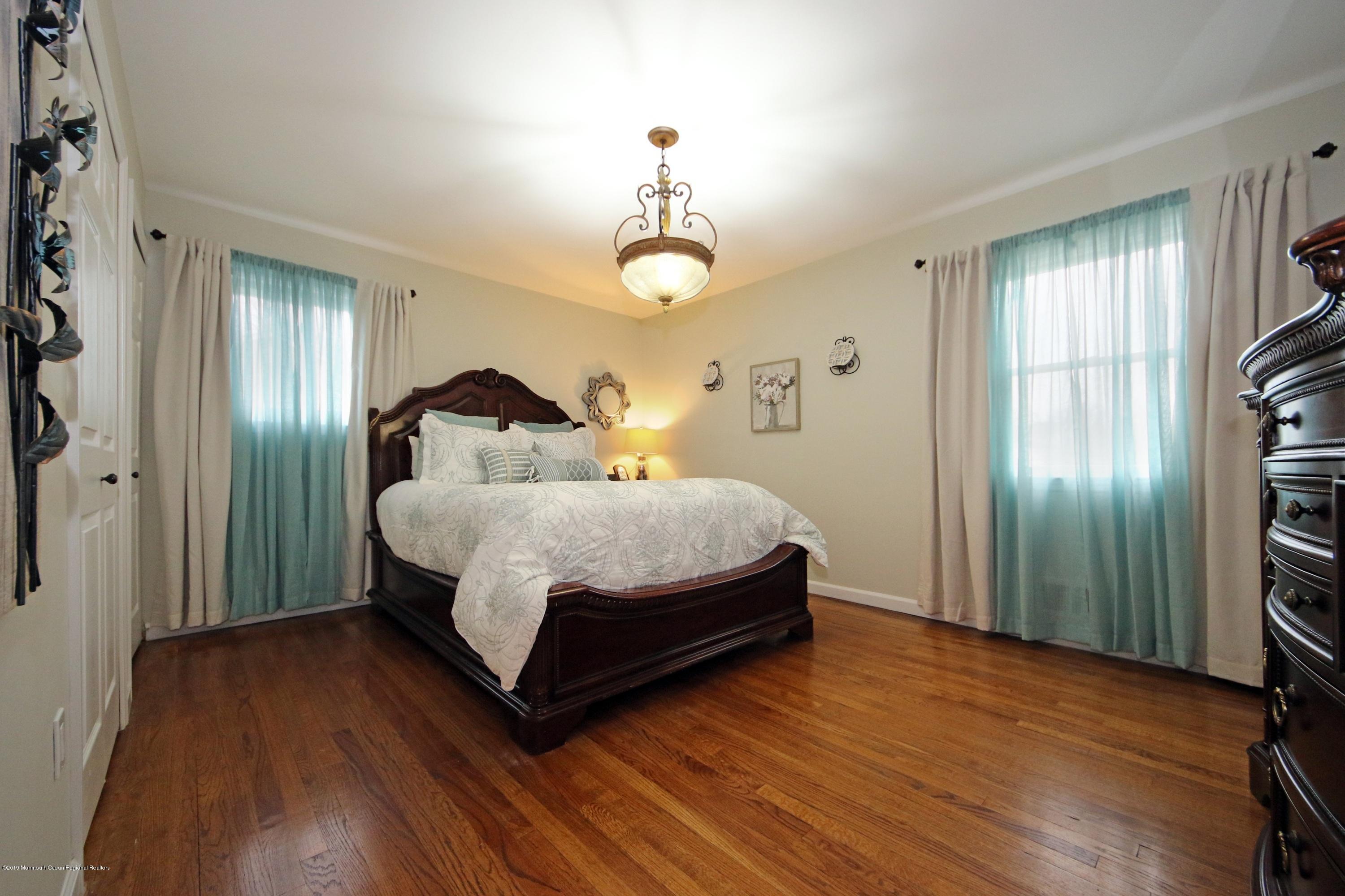 26 Tralee Road Hazlet, NJ 07730 - Photo 9 of 22 IMG_6061a