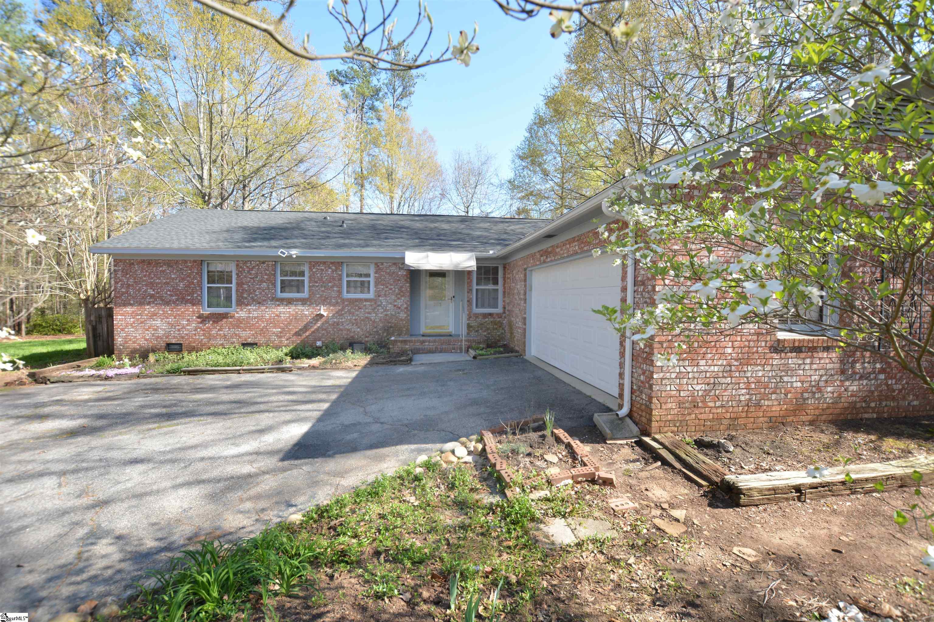 302 Canebreak Lane Simpsonville, SC 29681 - Photo 11 of 43