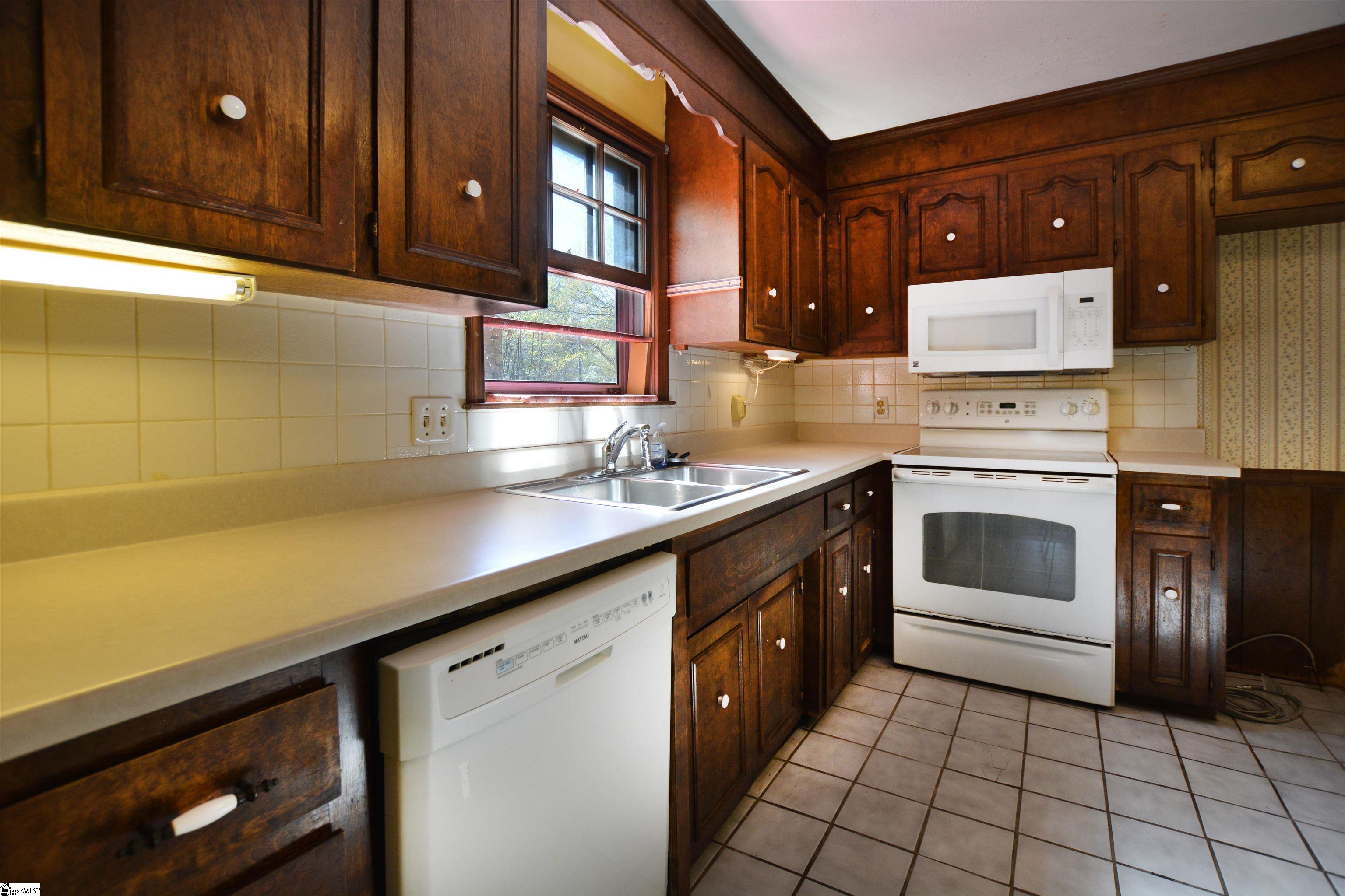 302 Canebreak Lane Simpsonville, SC 29681 - Photo 24 of 43