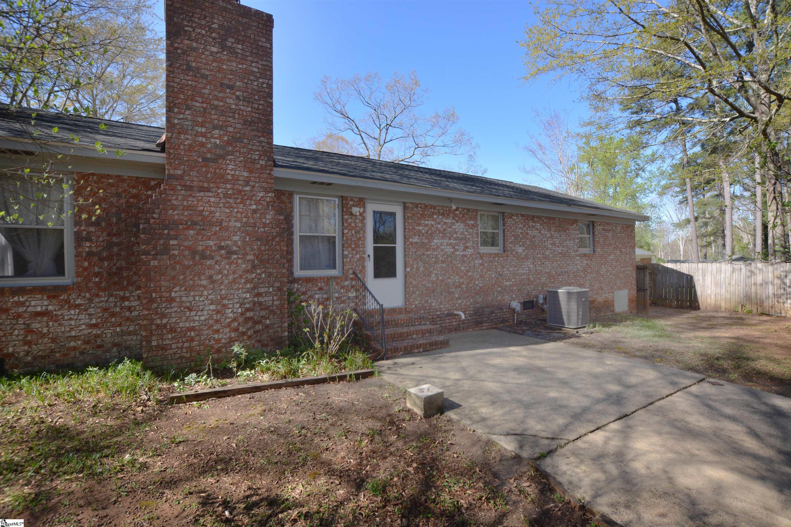 302 Canebreak Lane Simpsonville, SC 29681 - Photo 6 of 43