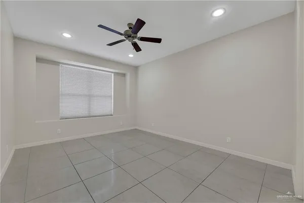 $2,000 | 1441 Ozark Avenue, McAllen, TX 78504