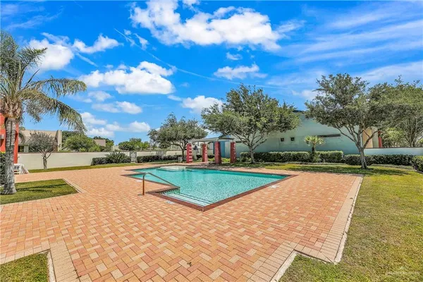 $2,000 | 1441 Ozark Avenue, McAllen, TX 78504