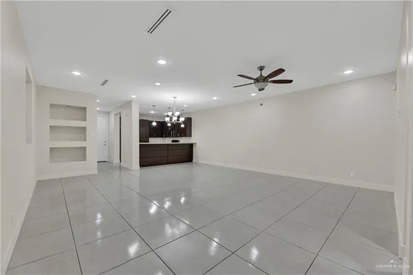 $2,000 | 1441 Ozark Avenue, McAllen, TX 78504