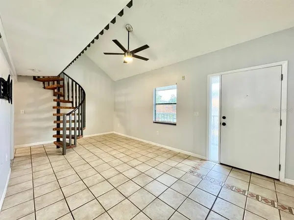 $1,250 | 2166 Bradford Street, Unit 125, Clearwater, FL 33760