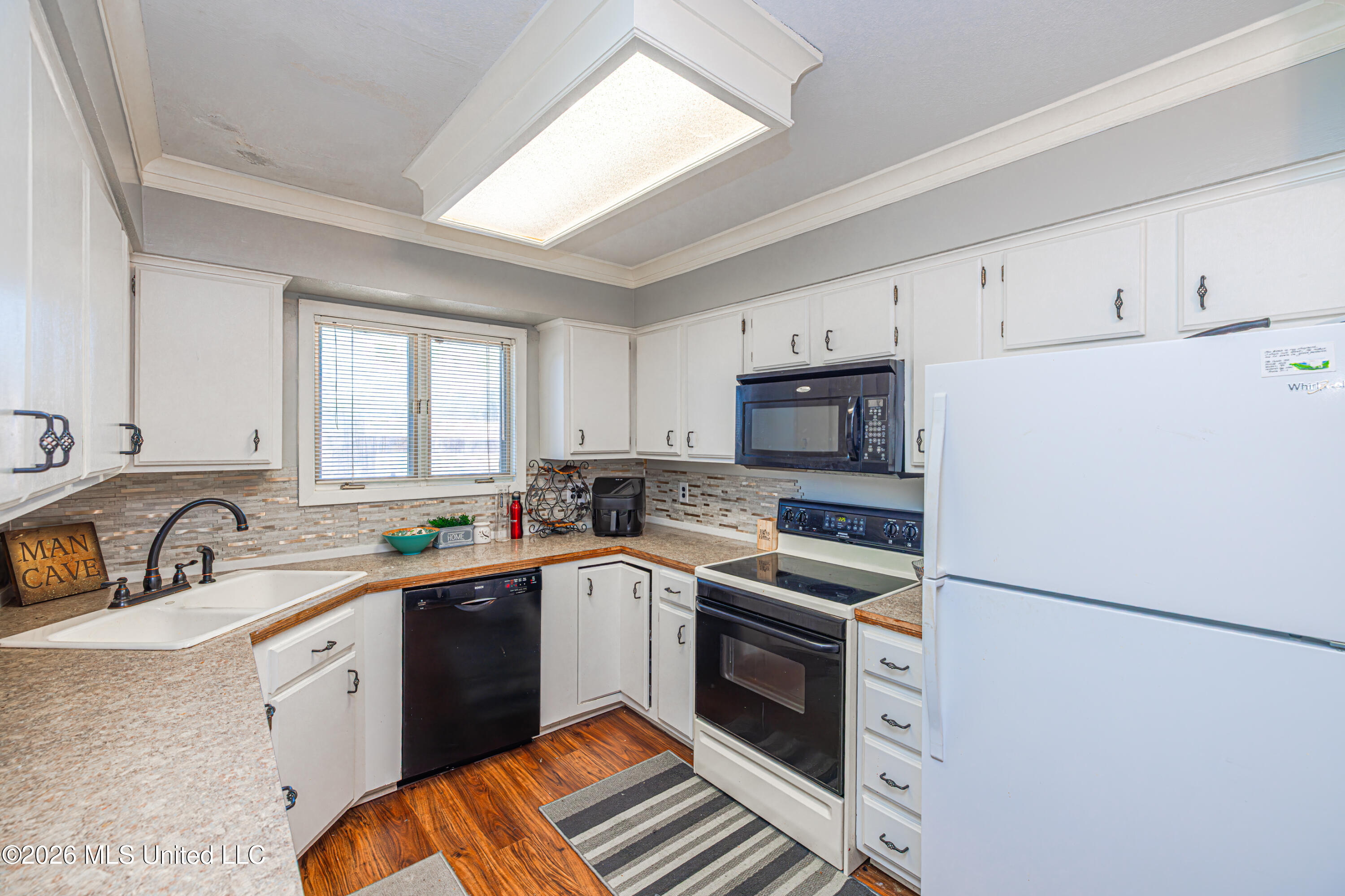 29 Park Crest Place Jackson, MS 39211 - Photo 10 of 26 1R4A6021