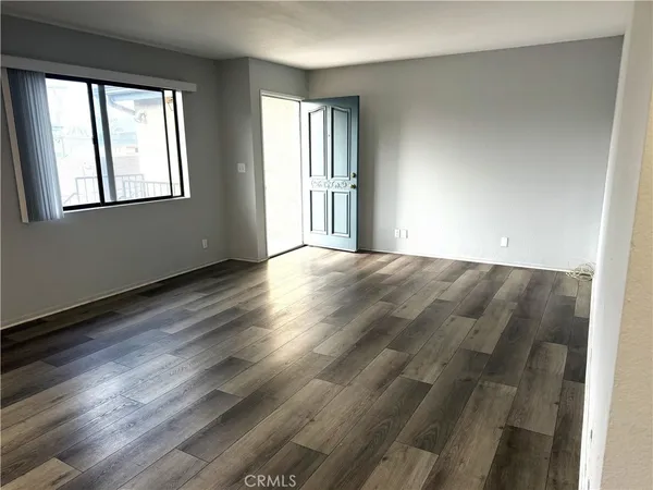 $2,595 | 10885 Walnut Street, Los Alamitos, CA 90720