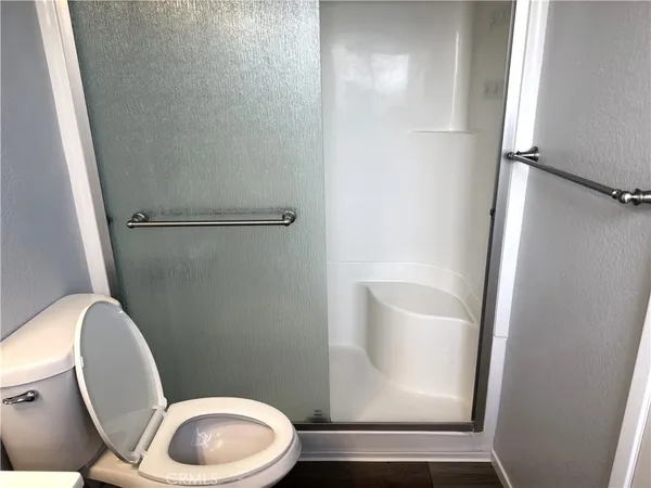 $2,595 | 10885 Walnut Street, Los Alamitos, CA 90720