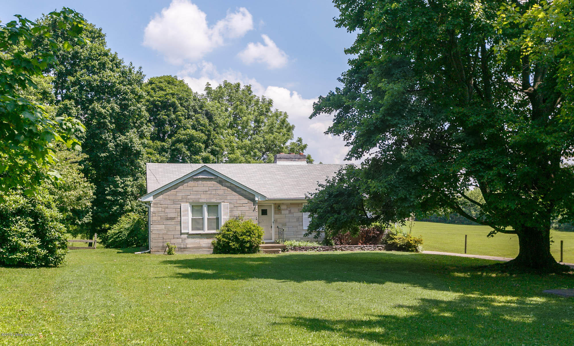 9909 Fairmount Road Louisville, KY 40291 - Photo 9 of 42 006 (2)