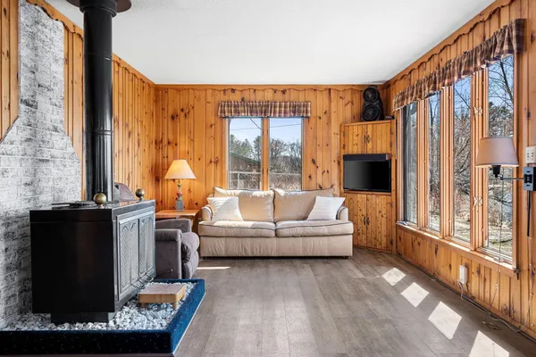 $349,500 | 12222 Pickerel Point, Grantsburg, WI 54840