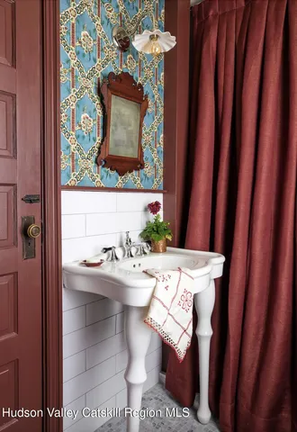 a view of lake with houses