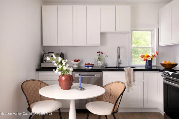 $8,350,000 | 290 Ulster Landing Road, Kingston, NY 12401