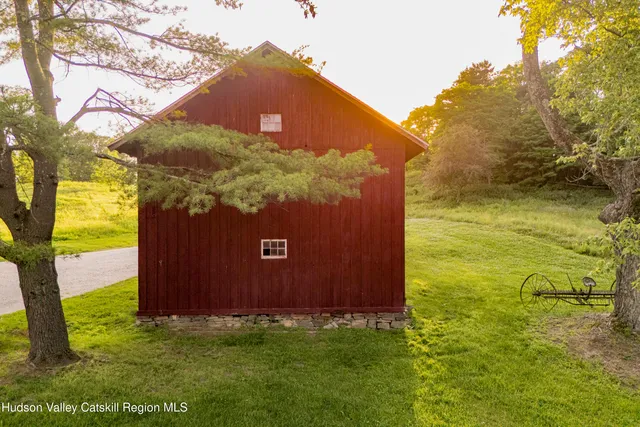 $8,350,000 | 290 Ulster Landing Road, Kingston, NY 12401