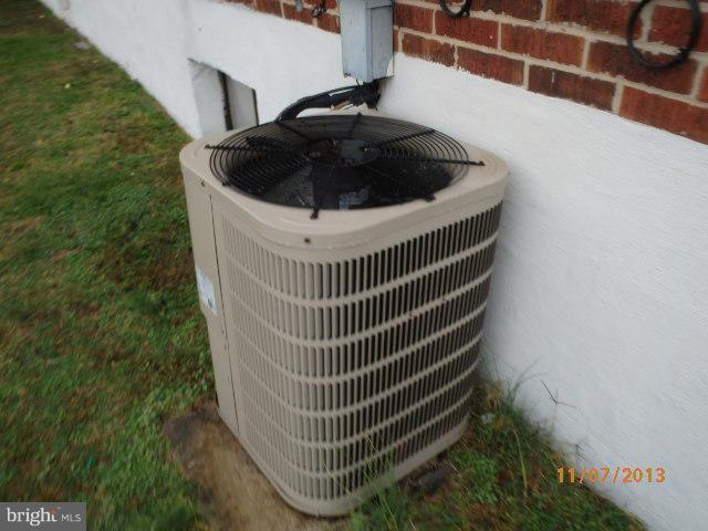 1927 Kelmore Road Baltimore, MD 21222 - Photo 3 of 12 Exterior (General)