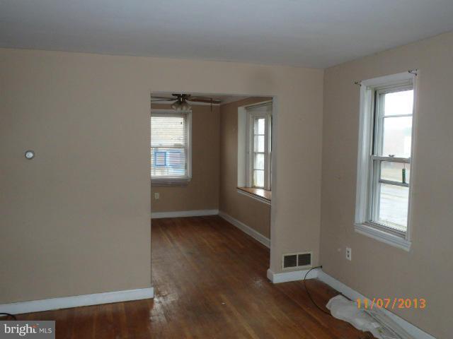 1927 Kelmore Road Baltimore, MD 21222 - Photo 4 of 12 Interior (General)