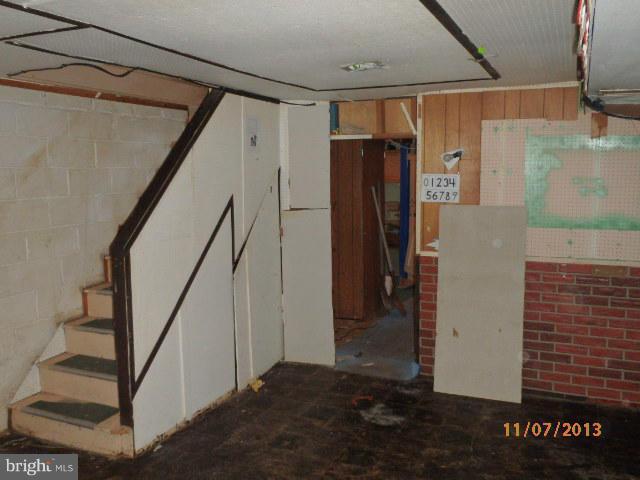 1927 Kelmore Road Baltimore, MD 21222 - Photo 10 of 12 Interior (General)
