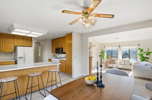 $759,000 | 542 Acadia Drive, Petaluma, CA 94954