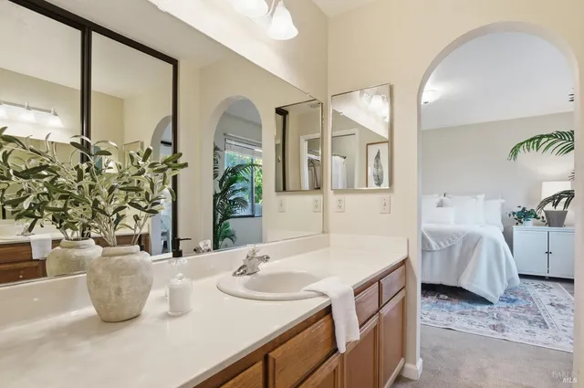 $759,000 | 542 Acadia Drive, Petaluma, CA 94954