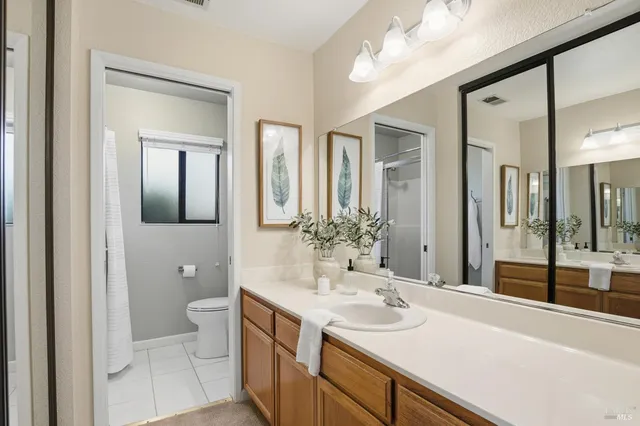 $759,000 | 542 Acadia Drive, Petaluma, CA 94954